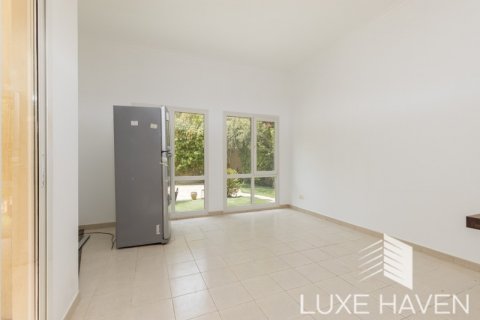 Vilă de închiriat în Meadows, Dubai, EAU 4 dormitoare, 374.31 mp.  №394081 - poză 5