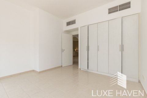 Vilă de închiriat în Meadows, Dubai, EAU 4 dormitoare, 374.31 mp.  №394081 - poză 10