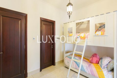 Apartment sa Old Town, Dubai, UAE 3 silid-tulugan, 164 sq.m. № 627423 - larawan 9