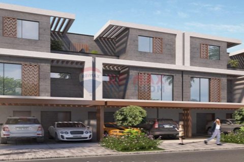 Townhouse de vânzare în Dubai, EAU 4 dormitoare, 112.2 mp.  №577450 - poză 2