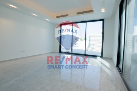 Villa te huur in Saadiyat Island, Abu Dhabi, VAE 5 slaapkamers, 562 vr.m., nr 580349 - foto 2
