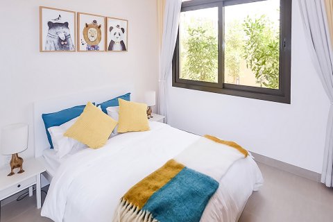 Apartment in PARKVIEWS RAWDA in Town Square, Dubai, UAE 3 bedrooms, 151 sq.m. № 65356 - photo 2