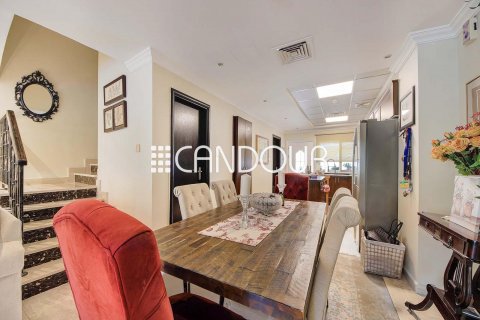 Māja Jumeirah Village Circle, Dubaijā, AAE 3 istabas, 272.9 m2 Nr. 605507 - attēls 4