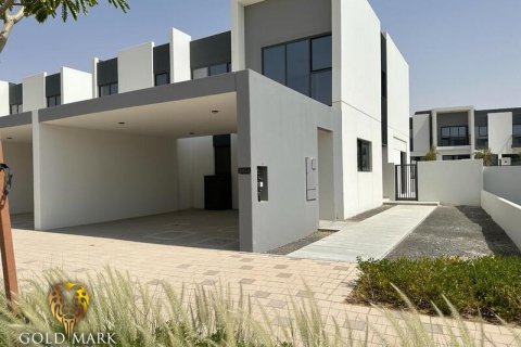 Kaupunkipientalo Dubai Land, Arabiemiraatit 4 makuuhuonetta, 230.03 m2 № 479192