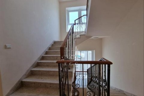 Villa à louer à Khalifa City, Abu Dhabi, EAU 4 chambres, 696.8 m2 № 535062 - photo 27