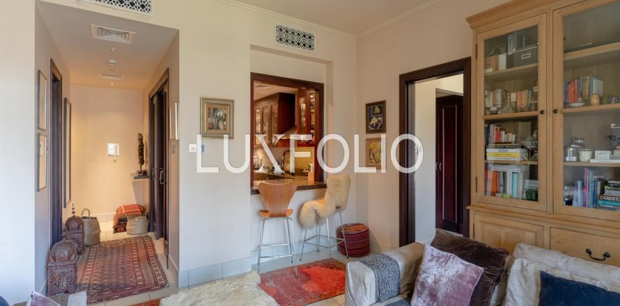 Wohnung in Old Town, Dubai, VAE: 1 Schlafzimmer, 90 m2 Nr. 627492