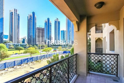 Lägenhet uthyres i Old Town, Dubai, UAE 3 sovrum, 174 kvm Nr. 626601 - fotografi 5