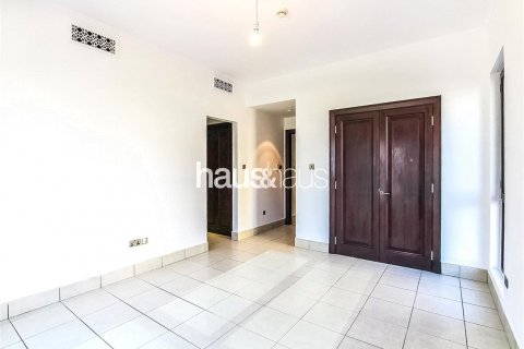 Lägenhet uthyres i Old Town, Dubai, UAE 3 sovrum, 174 kvm Nr. 626601 - fotografi 9