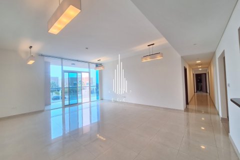 آپارتمان برای اجاره در The Marina، Abu Dhabi، امارات متحده عربی 3 خوابه ، 240 متر مربع ، شماره 534999 - تصویر 2