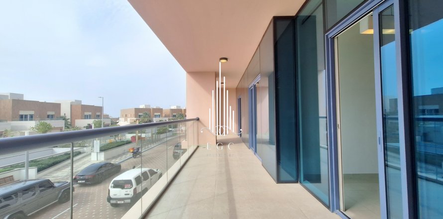 آپارتمان در The Marina، Abu Dhabi ، امارات متحده عربی 3 خوابه ، 240 متر مربع.  شماره 534999