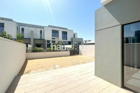 Radhus i Al Furjan, Dubai, UAE 3 sovrum, 244 kvm Nr. 626937