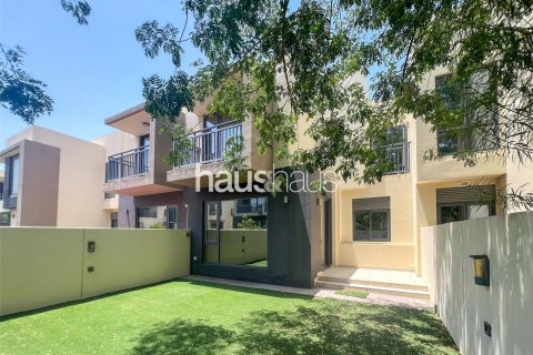 Villa in Dubai Hills Estate, Dubai, UAE 3 bedrooms, 207 sq.m. № 626941