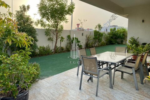 Villa te huur in Yas Island, Abu Dhabi, VAE 5 slaapkamers, 634.5 vr.m., nr 533186 - foto 24