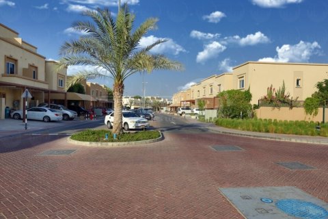 Villa til salgs i Al Reef, Abu Dhabi, Emiratene 4 soverom, 265.5 kvm Nr. 407634 - Foto 18