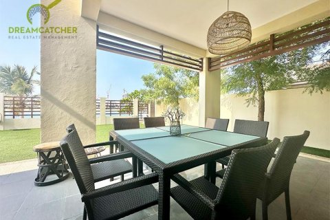 Villa in Mina Al Arab, Ras Al Khaimah, UAE 5 bedrooms, 557.4 sq.m. № 409306 - photo 25