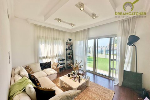 Villa in Mina Al Arab, Ras Al Khaimah, UAE 5 bedrooms, 557.4 sq.m. № 409306 - photo 2