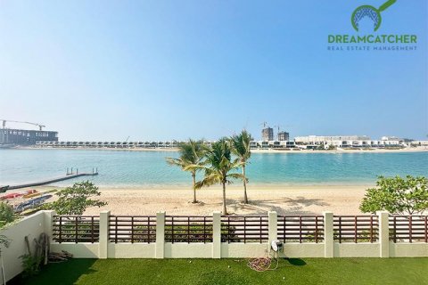 Villa in Mina Al Arab, Ras Al Khaimah, UAE 5 bedrooms, 557.4 sq.m. № 409306 - photo 1