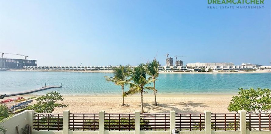 Villa in Mina Al Arab, Ras Al Khaimah, UAE 5 bedrooms, 557.4 sq.m. № 409306