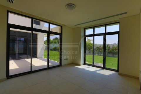 Вилла Остров Яс, Абу-Даби, БАӘ-да 5 жатын бөлмелер, 526.9 м² № 407007 - фото 5
