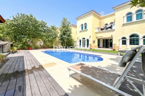 Villa te huur in Jumeirah Park, Dubai, VAE 3 slaapkamers, 285 vr.m., nr 626430 - foto 9