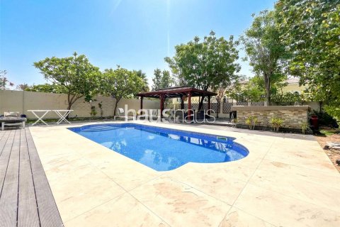 Villa te huur in Jumeirah Park, Dubai, VAE 3 slaapkamers, 285 vr.m., nr 626430 - foto 15
