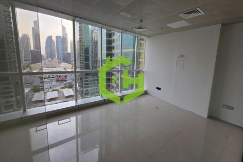 Jumeirah Lake Towers, Dubai, UAE의 임대용 사무실 126제곱미터 번호 616426 - 사진 2