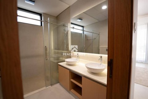 Villa in Sharjah, UAE 3 bedrooms, 295 sq.m. № 432343 - photo 8