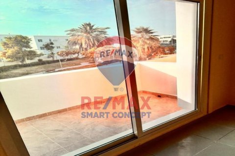 Al Reef, Abu Dhabi, संयुक्त अरब अमीरात में टाउनहाउस, 4 बेडरूम, 265.5 वर्ग मीटर, संख्या 580415 - फ़ोटो 8