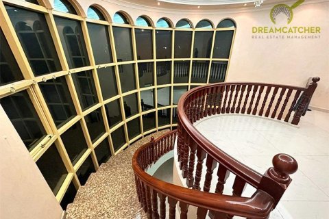 Vila u gradu Al Dhait, Ras Al Khaimah, UAE 10 spavaće sobe, 1114.8 m2 Br. 588652 - Slika 6
