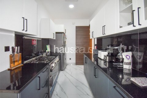 Вилла Al Furjan, Дубай, БАӘ-да 5 жатын бөлмелер, 606 м² № 625777 - фото 12