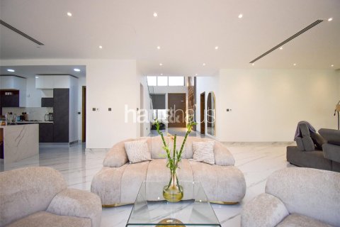 Вилла Al Furjan, Дубай, БАӘ-да 5 жатын бөлмелер, 606 м² № 625777 - фото 5