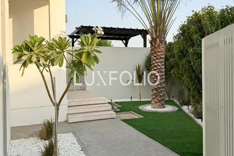 Villa itt: Dubai Hills Estate, EAE, 3 hálószoba, 296 m², azonosító: 628215 - fénykép 3