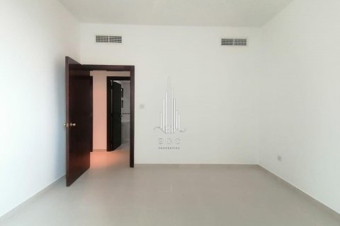 Üürile anda korter asukohaga Hamdan Street, Abu Dhabi, AÜE: 3 magamistoaga, 244.3 m² Nr 572808 - pilt 9