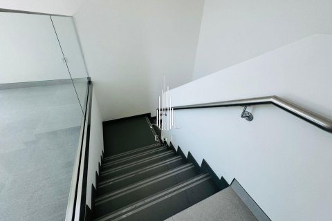 Māja Abu Dhabijā, AAE 3 istabas, 228.8 m2 Nr. 457559