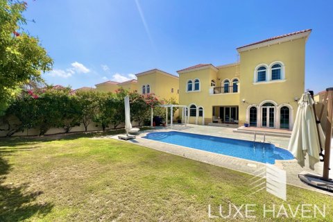 Villa i Jumeirah Park, Dubai, Emiratene 3 soverom, 284.75 kvm nr. 387807