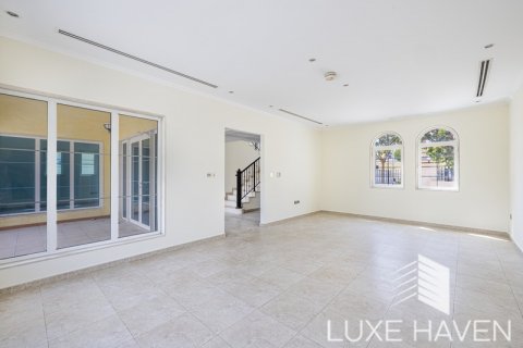 Villa til leje i Jumeirah Park, Dubai, UAE 3 soveværelser, 284.75 kvm № 387807 - foto 5