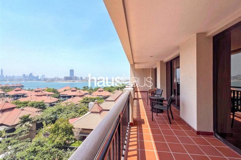 דירה ב Palm Jumeirah, Dubai, איחוד האמירויות 2 חדרי שינה, 165 מ
