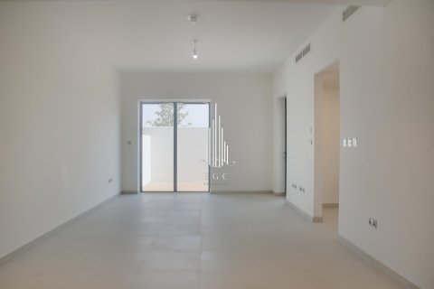 Townhouse de închiriat în Yas Island, Abu Dhabi, EAU 3 dormitoare, 162.9 mp.  №533277 - poză 4