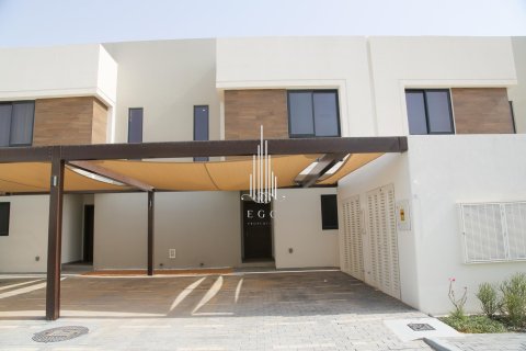 Townhouse de închiriat în Yas Island, Abu Dhabi, EAU 3 dormitoare, 162.9 mp.  №533277 - poză 7