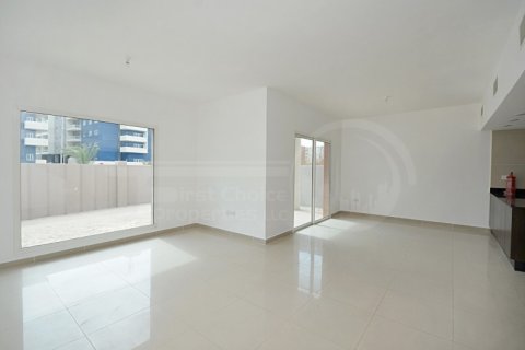 Villa zur Miete in Abu Dhabi, VAE 4 Schlafzimmer, 265.3 m2 Nr. 410558 - Foto 9