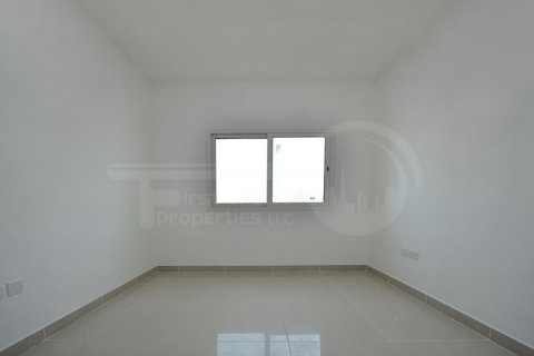 Villa zur Miete in Abu Dhabi, VAE 4 Schlafzimmer, 265.3 m2 Nr. 410558 - Foto 11