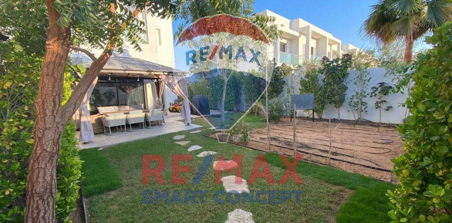 Shtëpi në qytet në Yas Island, Abu Dhabi, Emiratet e Bashkuara Arabe 2 dhoma gjumi, 216.5 m2. № 446851