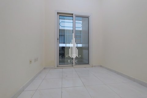 Appartamento in affitto a Al Najda Street, Abu Dhabi, EAU 3 camere da letto, 195.1 mq. № 578699 - foto 6