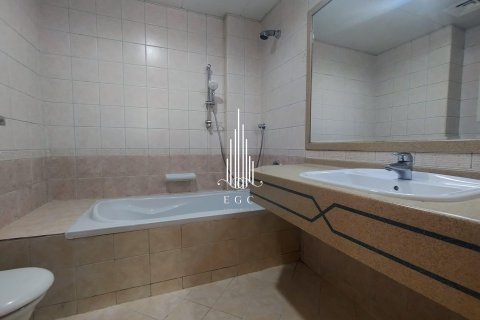 Appartamento in affitto a Al Najda Street, Abu Dhabi, EAU 3 camere da letto, 195.1 mq. № 578699 - foto 19