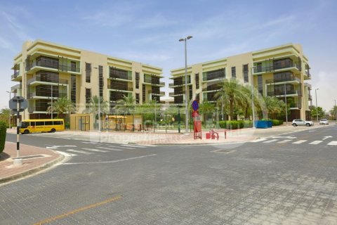 Apartament în Abu Dhabi, EAU 3 dormitoare, 176 mp.  №410648