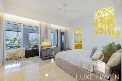 Apartmen di Palm Jumeirah, Dubai, UAE 3 bilik tidur, 442.87 meter persegi № 403218 - foto 12