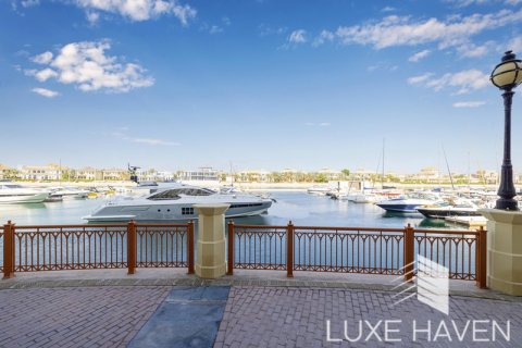 Apartmen di Palm Jumeirah, Dubai, UAE 3 bilik tidur, 442.87 meter persegi № 403218 - foto 18