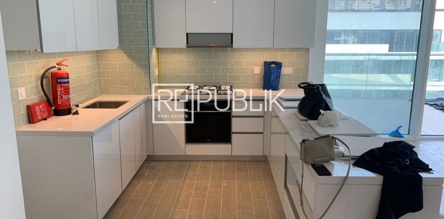 Huoneisto MAYAN Yas Island, Abu Dhabi, Arabiemiraatit 3 makuuhuonetta, 193.1 m2 № 252330