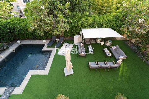 Vila u gradu Dubai Sports City, UAE 5 spavaće sobe, 325 m2 Br. 626198 - Slika 3