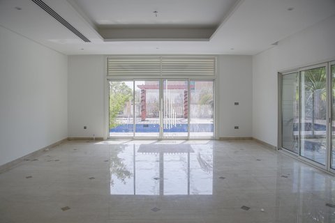 Villa in The Marina, Abu Dhabi, UAE 5 bedrooms, 551 sq.m. № 533216 - photo 14